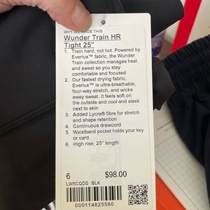 Lululemon WunderHR BLACK NWT SZ 6 25”